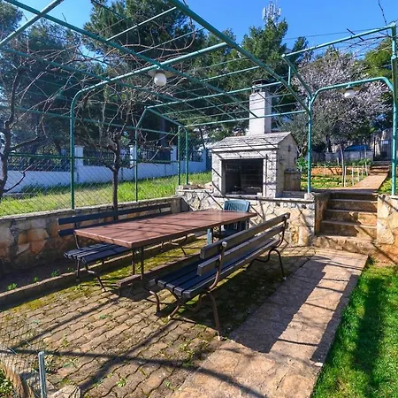 With Parking Spaces - 20625 * Pula