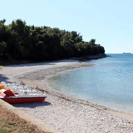 With Parking Spaces - 20625 Pula