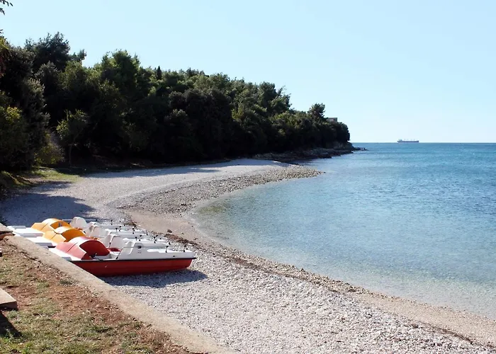 With Parking Spaces - 20625 Pula